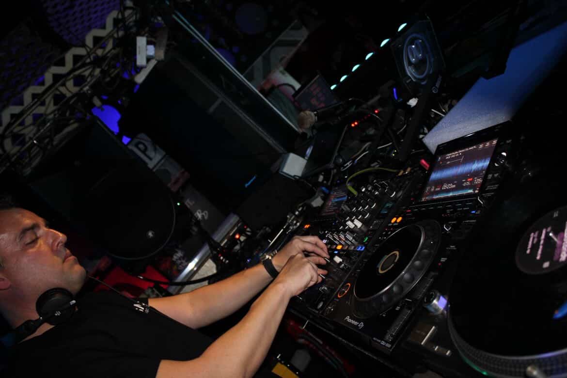 SAC Producer Cabina